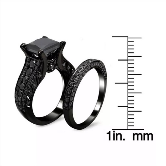 New 18K GP 2 Pc Set Princess Black Sapphire Ring - Picture 4 of 4